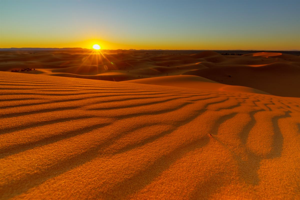 Wydmy Erg Chebbi na Saharze